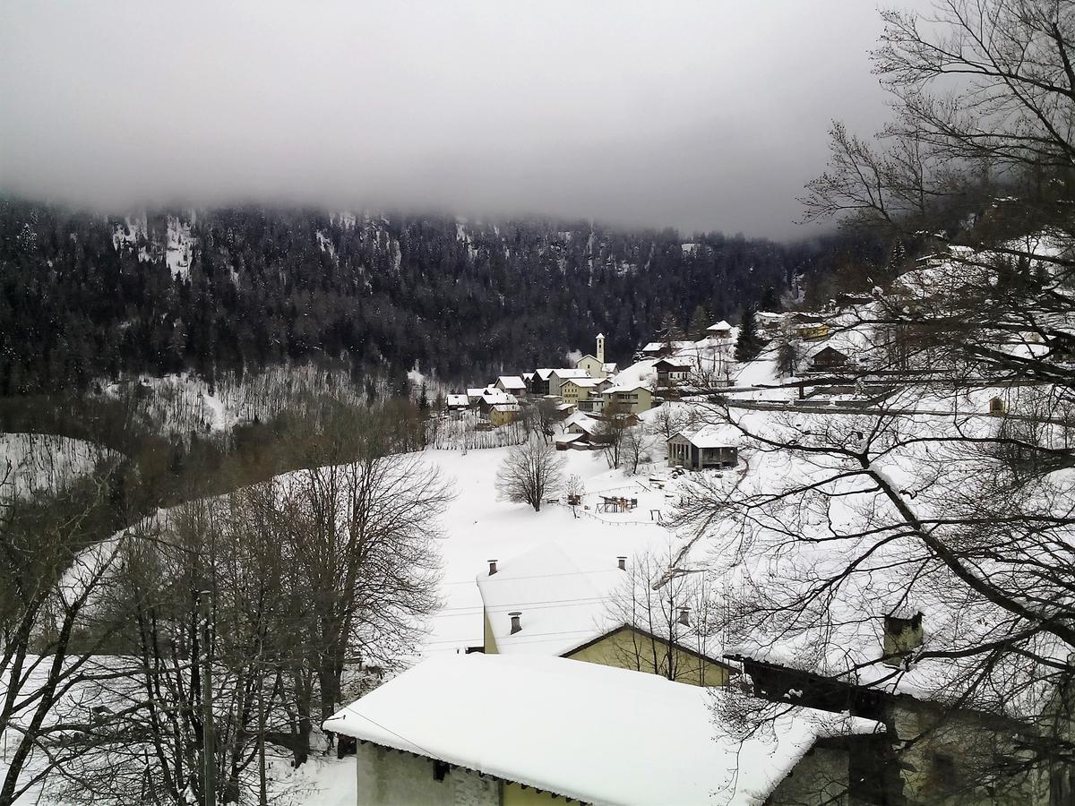 Hotel Des Alpes Dalpe Bagian luar foto